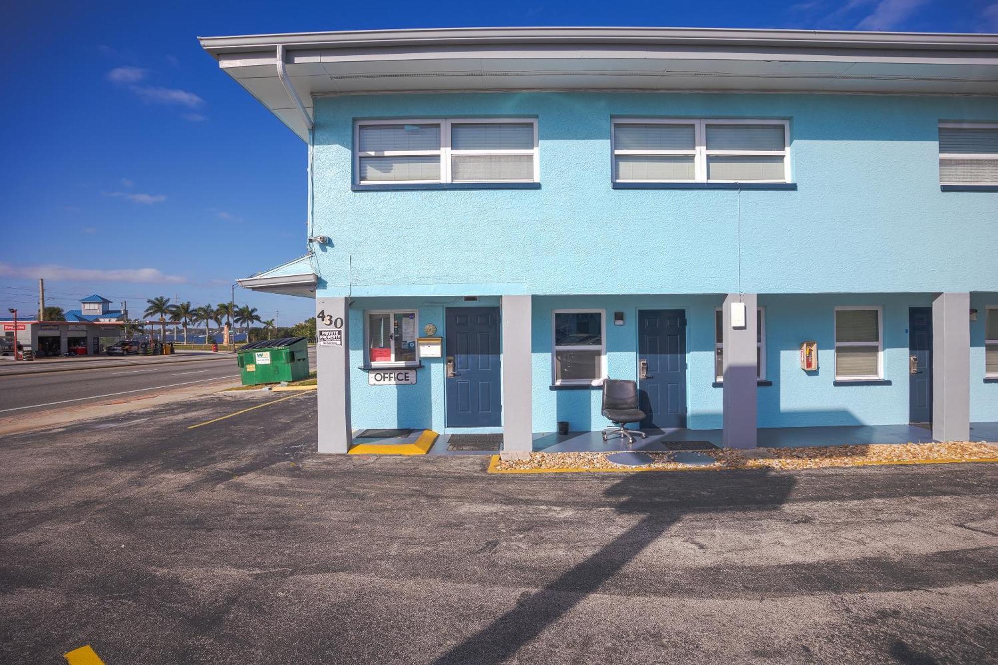 Aladdin Motel By Oyo Merritt Island المظهر الخارجي الصورة
